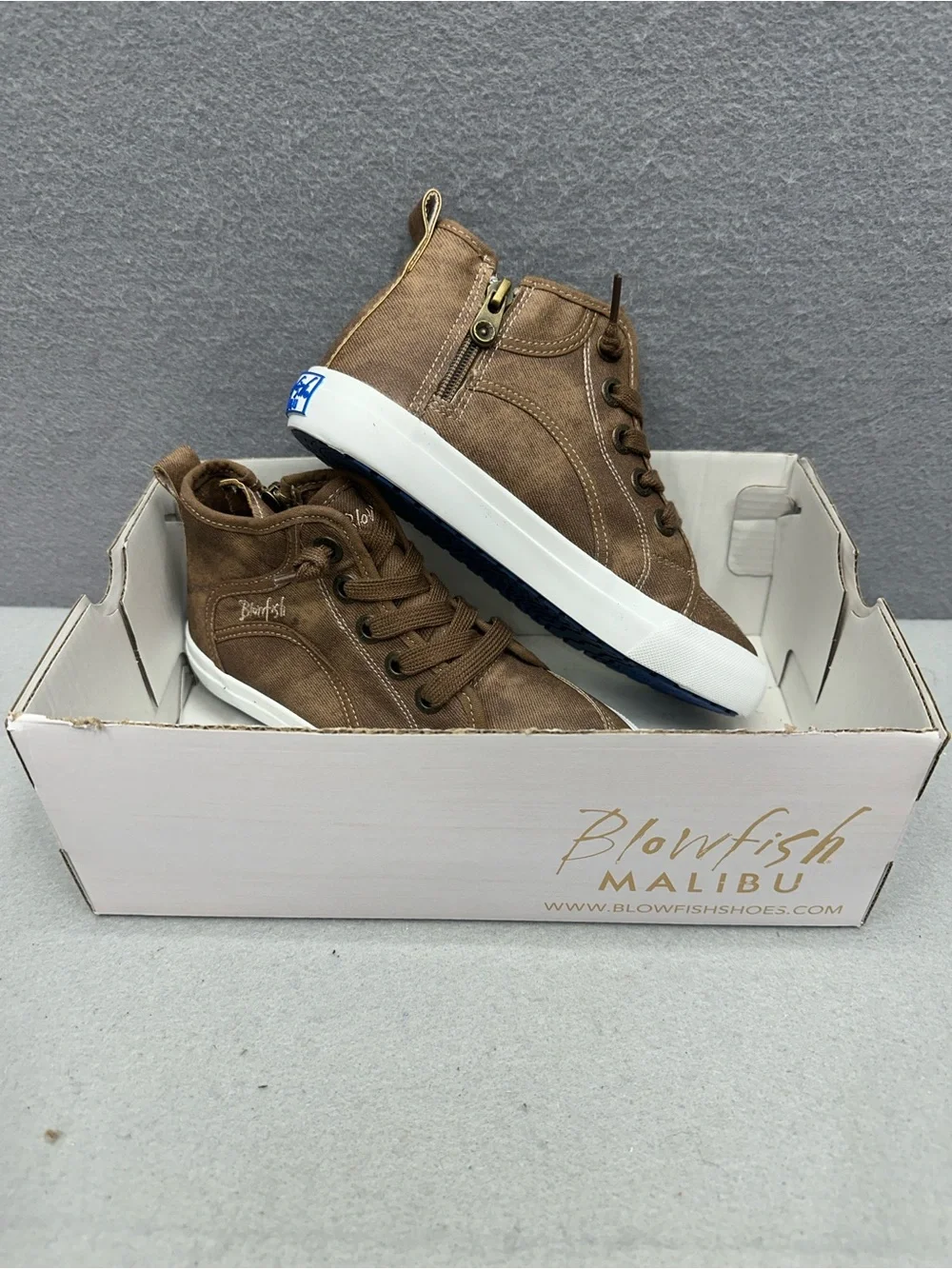 Blowfish Malibu Powell Boys Sneakers Youth Size 1 Canvas Brown High top Zip NIB
